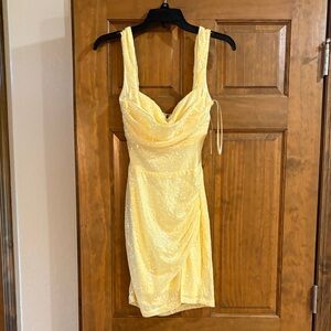 Windsor Yellow SequinDress, HOCO 2025, missed return deadline; sold out online